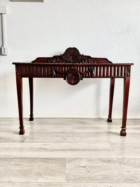 Image 1 of Mooi uitgesneden Edwardiaanse stijl bijzet-tafel