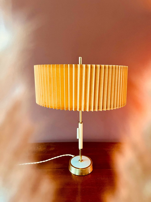 Chic "60's Seegers & Co Table Lamp