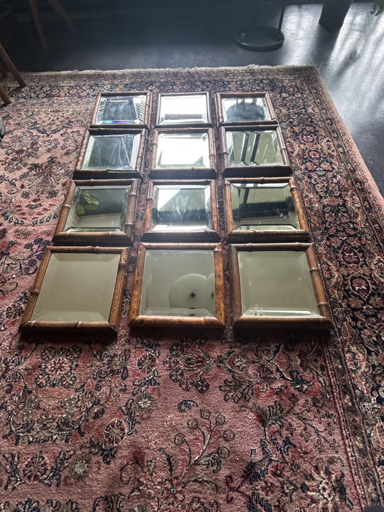 Collezione di 12 Specchi Antichi Sfaccettati in Cornice di Bambù Tagliato a Mitra – Glass, Bamboo (photo 2 of 5)