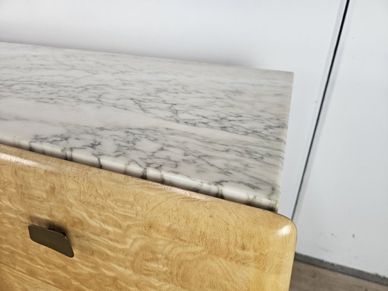 1950s maple chest of drawers with a marble top – Wood (photo 6 of 23)
