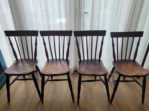 Set of four Winsor chairs
