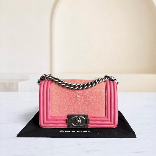 Chanel Boy Small - Rosa razza, finiture in rutenio e argento, Serie 18