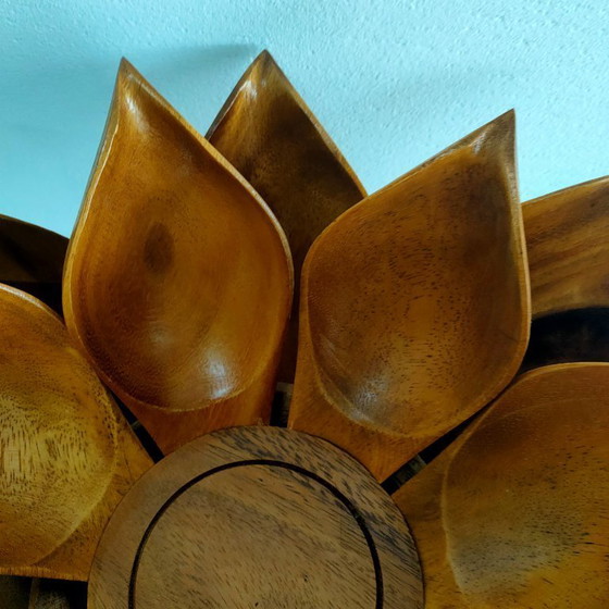 Image 1 of Vintage wooden 'Lotus Flower' appetizer server (appetizer dishes)