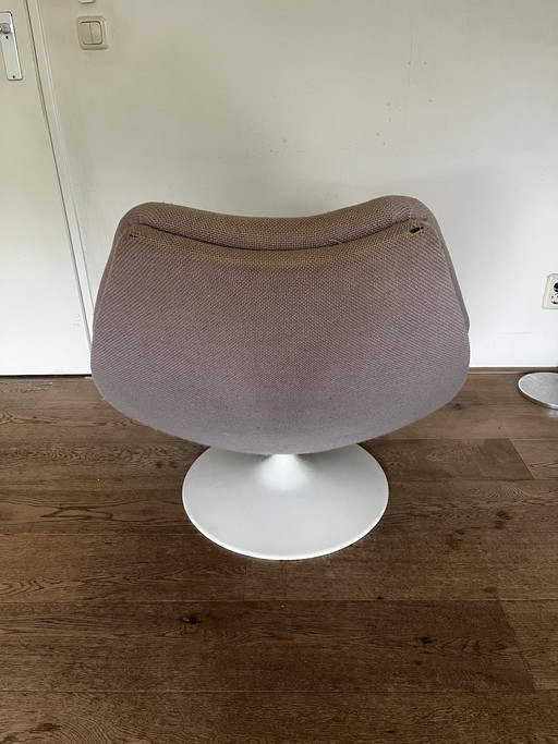 Artifort f511