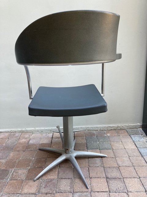 Image 1 of Philippe Starck Kappersstoel