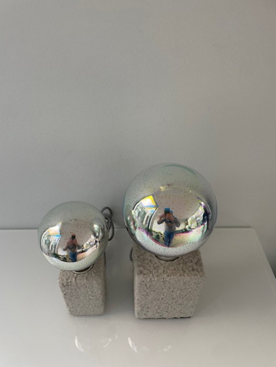 Image 1 of Set van twee moderne designlampen met sculpturale stenen basis