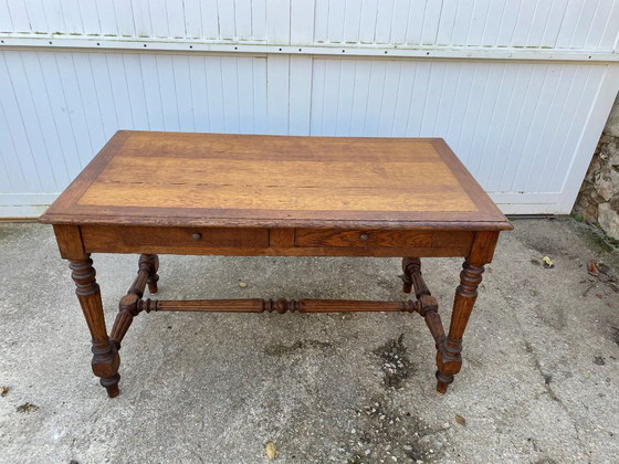 Image 1 of Schreibtisch mit 2 Schubladen, massive Eiche, 130 x 71 cm