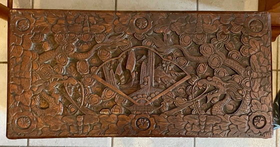 Image 1 of Grande baule antico asiatico in legno intagliato