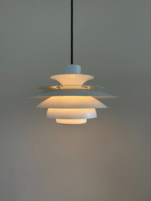 Vintage Lampe im Verona-Stil - Dänische Designlampe - mehrschichtige Pendelleuchte