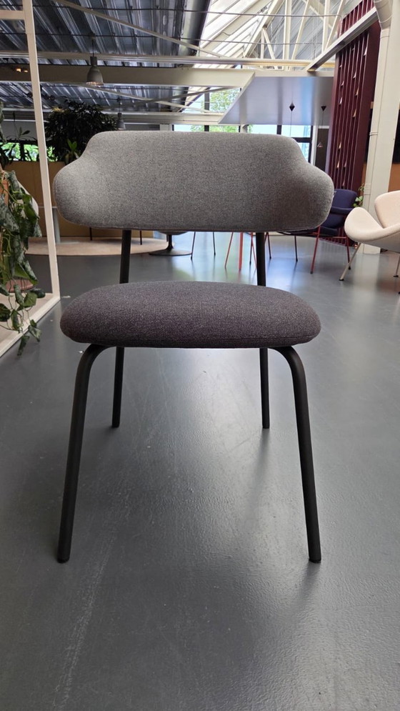 Image 1 of Artifort Aloa stoel van Khodi Feiz