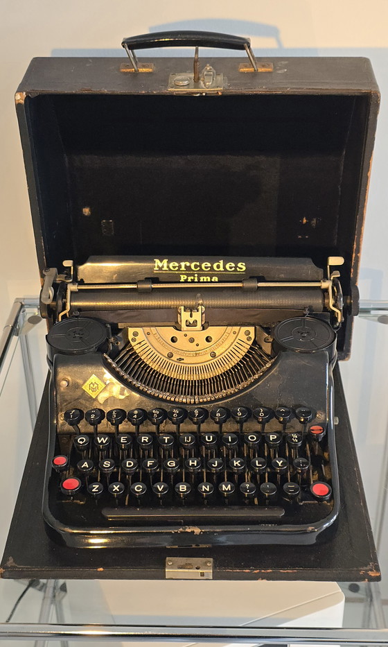 Image 1 of Trouvaille rare : Mercedes Prima (années 1930) – Complète avec clé fonctionnelle et étui !