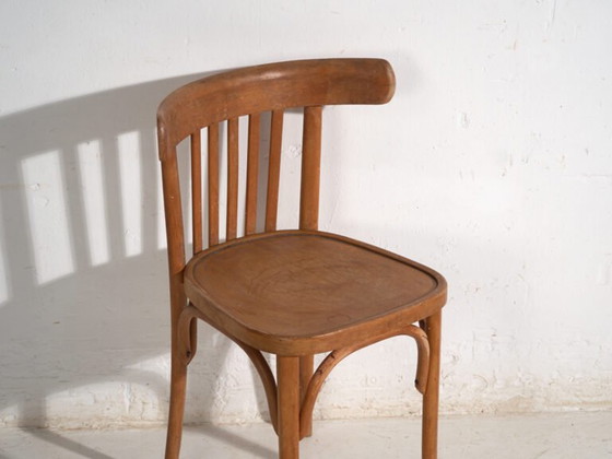 Pair of Thonet style bentwood chairs with low back – Central Europe, circa 1920 – Dining chairs (photo 38 of 40)