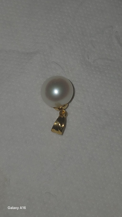 Echte, seltene japanische Salzwasserperle, gefasst in einem massiven 18-karätigen Goldring/Schlangenfassung. (photo 2 of 5)