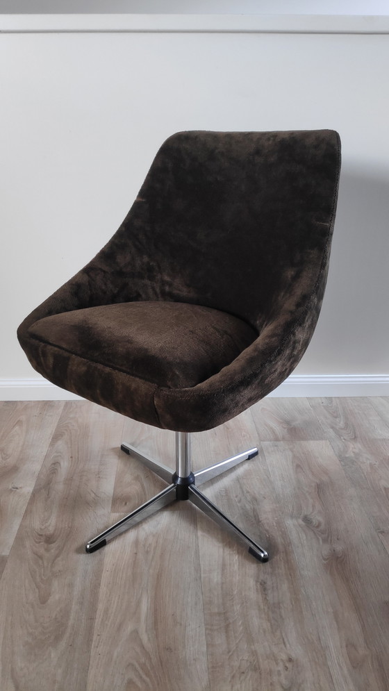 Image 1 of Vintage 70s Swivel Egg Chair – Brown / Very Dark Olive Green Textile