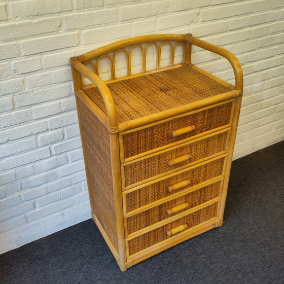 Image 1 of Bamboe rotan grenen 5 laden kastje 