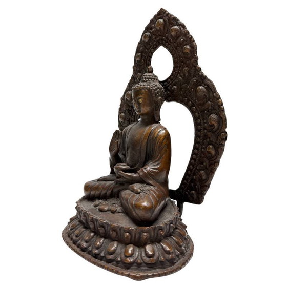 Set of 2 19th-century bronze Buddhas with traces of 24-carat gold – lot 462 – Sculpture (photo 16 of 29)