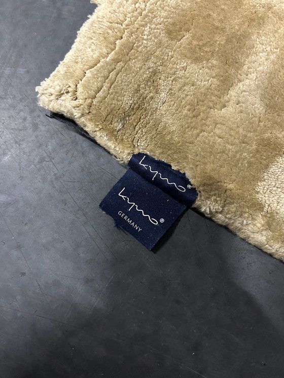 Image 1 of Kymo goudkleurig kleed