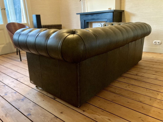 Image 1 of 3 persoons Chesterfield