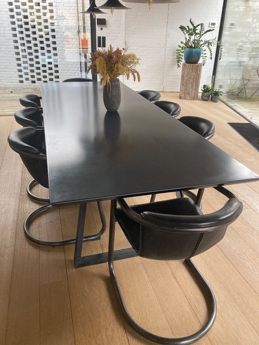 8 sedie da pranzo in metallo con seduta in pelle