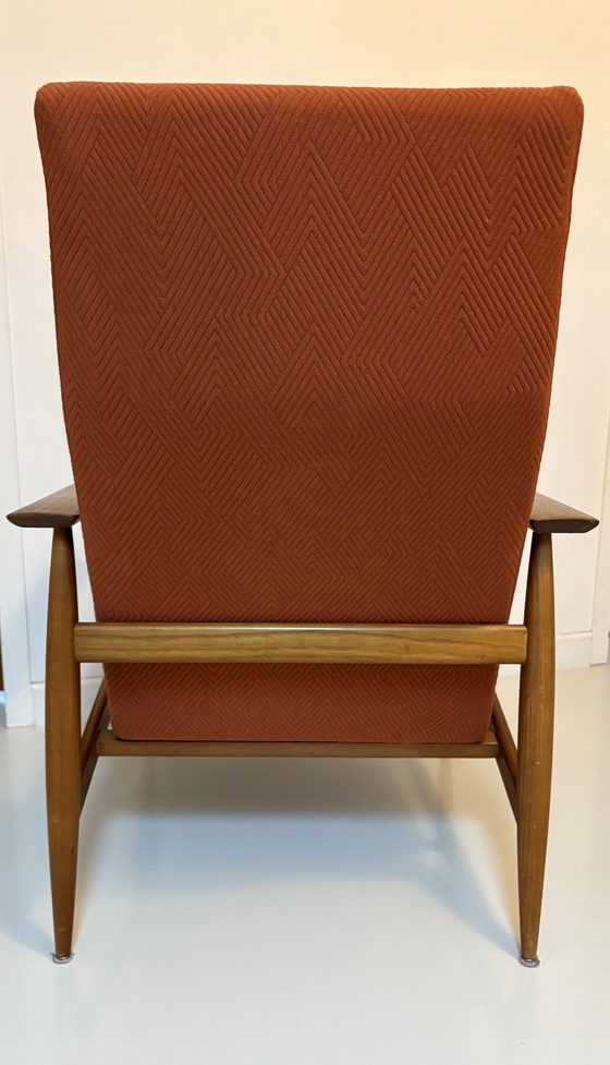 Image 1 of Poltrona vintage in teak rivisitata con nuovo rivestimento Kvadrat Febrik