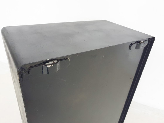 Image 1 of Armoire à pharmacie en métal noir, Pays-Bas, années 1940