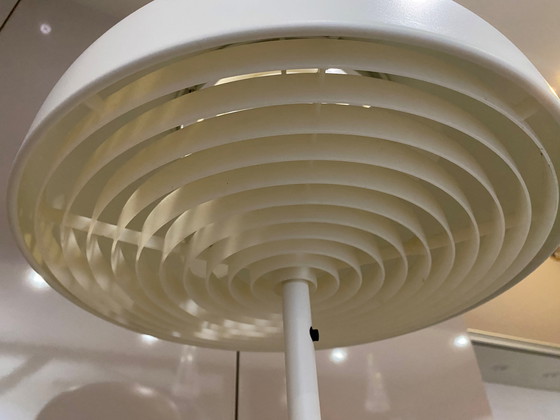 Image 1 of Lampada da terra a forma di fungo Nymane Ikea TYP G1706 in metallo bianco vintage 1990