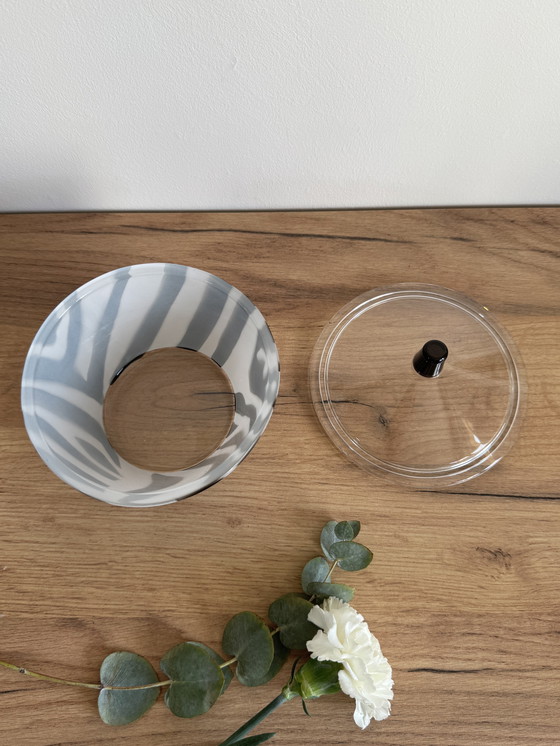 Image 1 of Plato de dulces de cebra