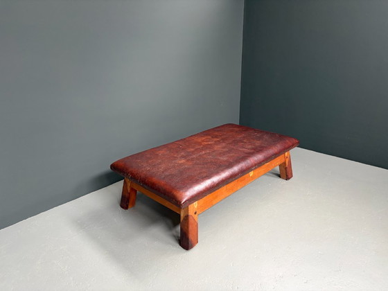 Image 1 of Tavolo da palestra in pelle