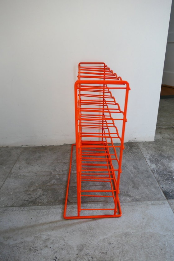 Image 1 of Portabottiglie vintage Tomado in filo metallico arancione, 36 bottiglie.