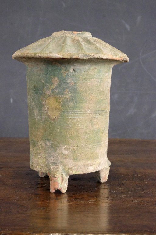 Grabmalausgabe, China, Han-Dynastie ( 200 v. Chr. - 200 n. Chr. )