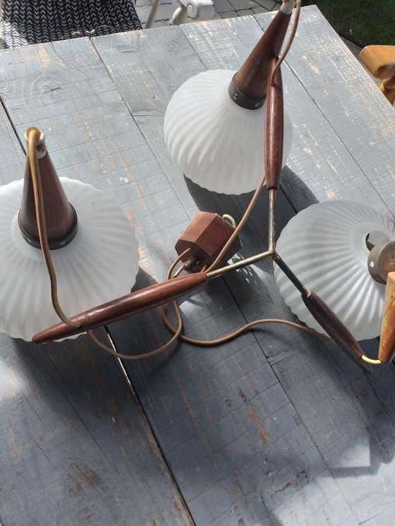 Milk glass pendant lamp 1950s – Wood (photo 8 of 9)