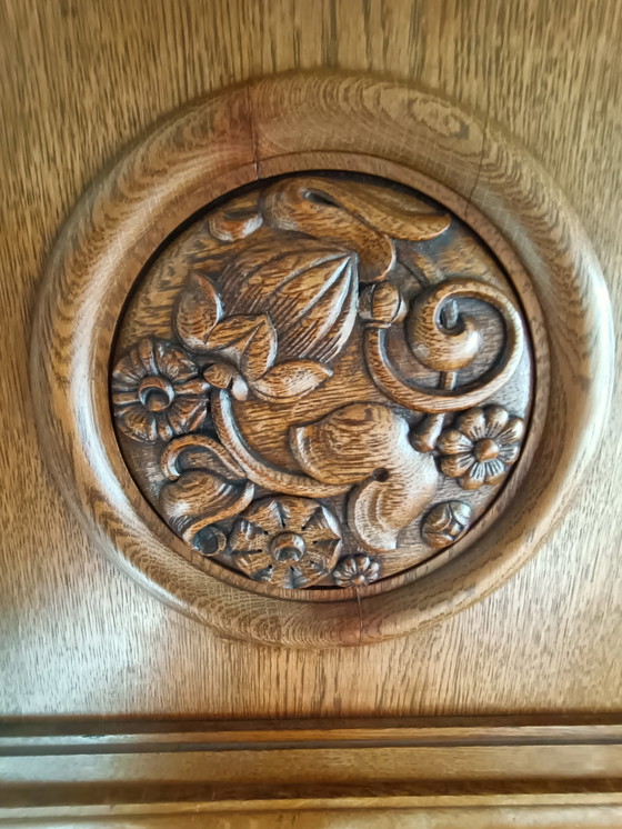 Image 1 of Meuble Art Déco en chêne avec de magnifiques panneaux à motifs