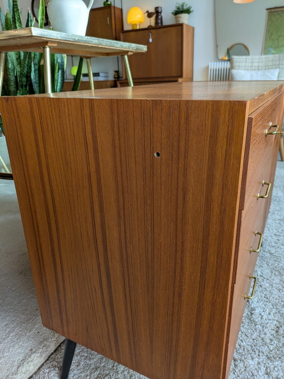 Image 1 of Vintage sideboard/chest of drawers