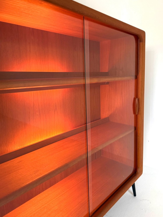 Vitrine vintage illuminée en teck, Dyrlund ‘80, Bois, Verre, Marron (photo 9 sur 15)