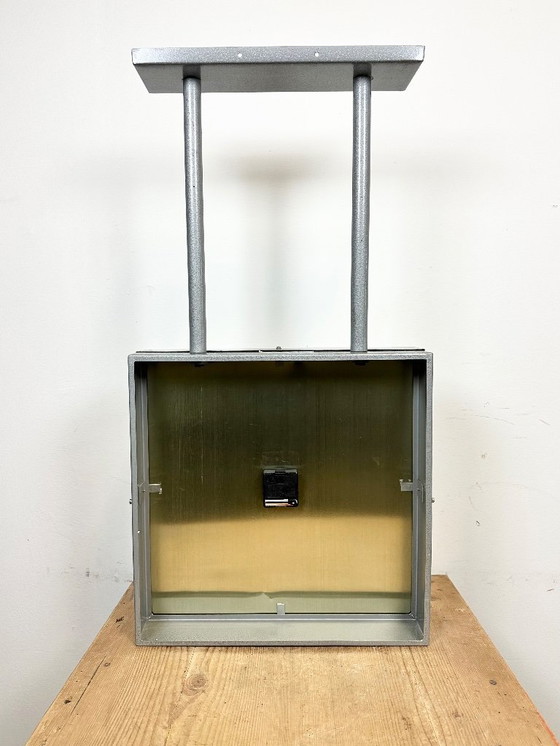 Image 1 of Grote industriële vierkante plafondklok met twee zijden van Pragotron, jaren 70
