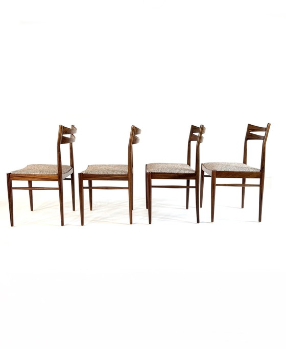 Image 1 of Ensemble de 4 chaises danoises vintage restaurées '60