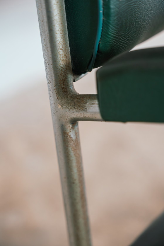 Image 1 of Bauhaus-cantileverbank uit de jaren 30 in buisvormig staal, modern design.