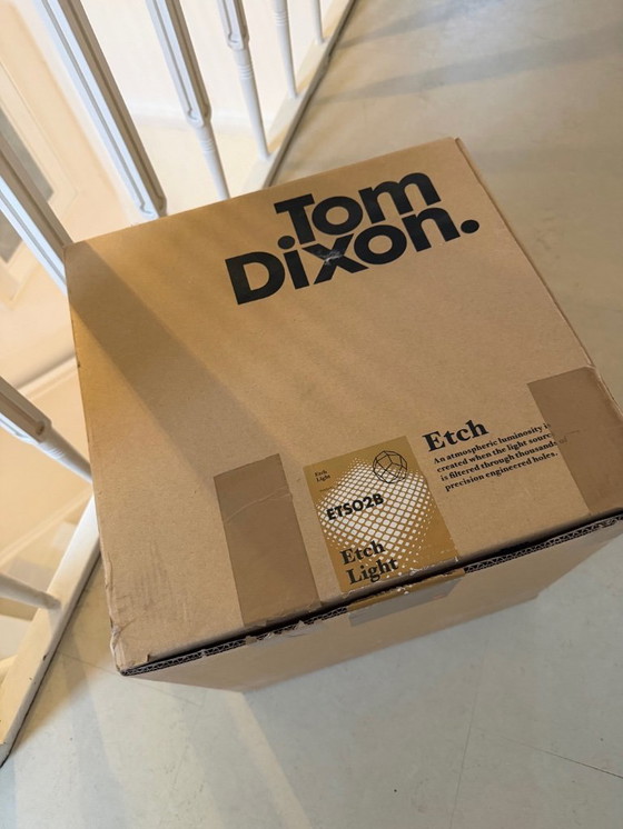 Image 1 of 2 lampes suspendues gravées Tom Dixon