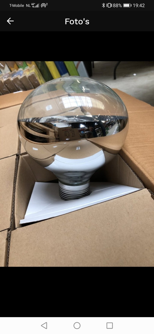 Design LED Lampe E27 5 Watt warmweißes Licht. Spiegellampe.