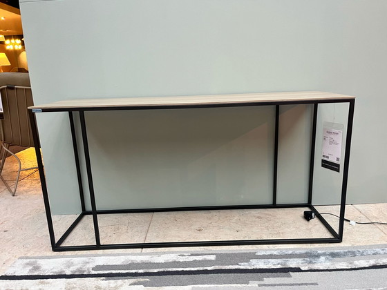 Image 1 of Tavolino laterale wireless Bert Plantagie