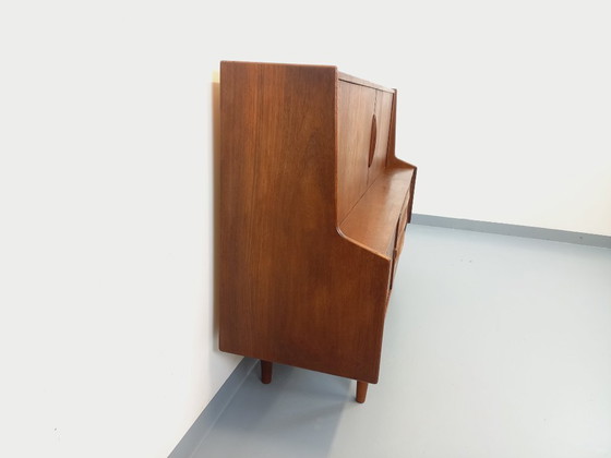 Image 1 of Vintage Scandinavian mid-height sideboard Ib Kofod-Larsen for Faarup Møbelfabrik in teak from the 60s