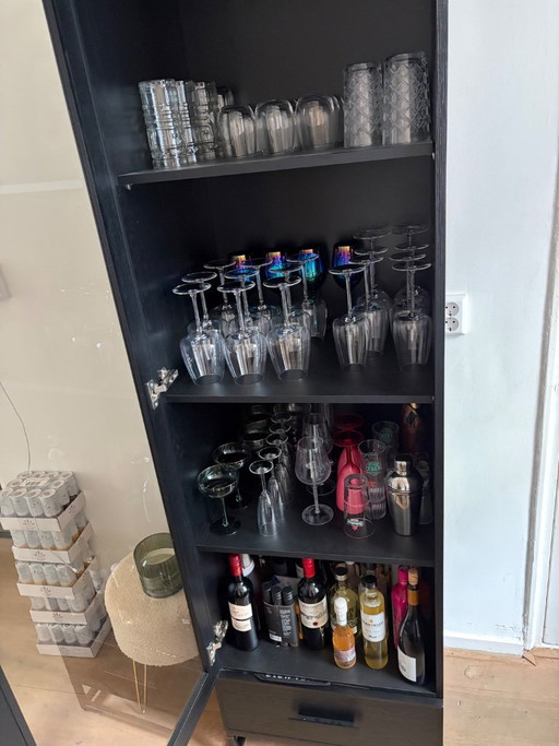 Vitrina con puerta de cristal – vitrinekasten, Glass, Metal