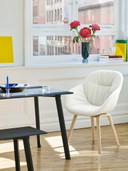 Hay AAC 123 Soft Chair Bianco nero, Remix, base in rovere