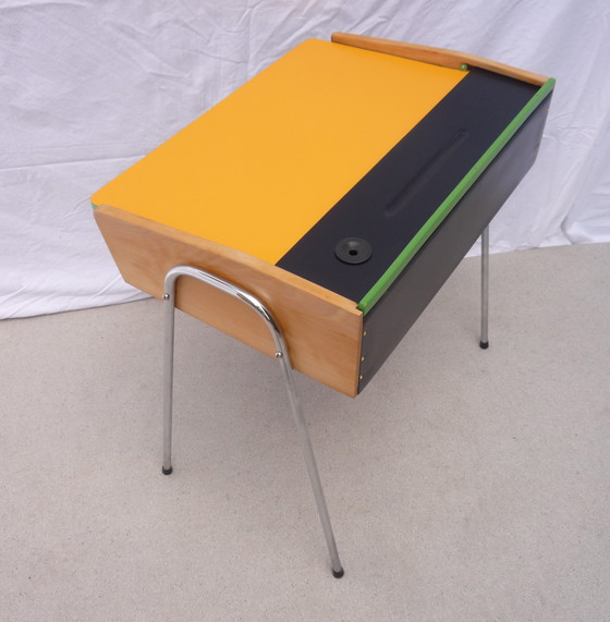 Image 1 of Vintage klein schoolbankje