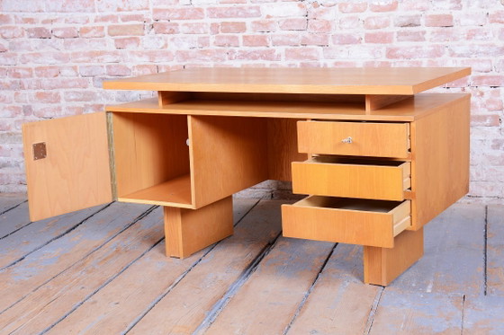 Scrivania Mid-Century restaurata, Frassino, Lucidatura rinnovata, Ceca, anni '60 – Scrivanie, Legno, Cromo (photo 5 of 13)