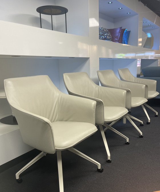 Image 1 of 4 Leolux Mara Twist chairs NEW