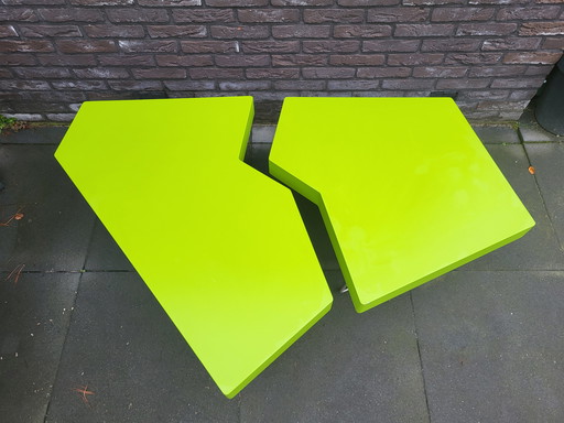 Leolux Piombo design coffee table, 2-piece, bright green.