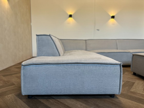 By Sidde Hoekbank Met Hocker 305x230cm – Hoekbanken, Textile (photo 3 of 13)