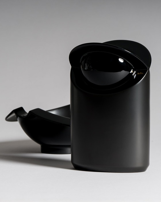 Image 1 of Duo vase et coupe « Nautica » en porcelaine noire, série Porcelaine Noire, années 1980, par Jan van der Vaart pour Rosenthal Stu