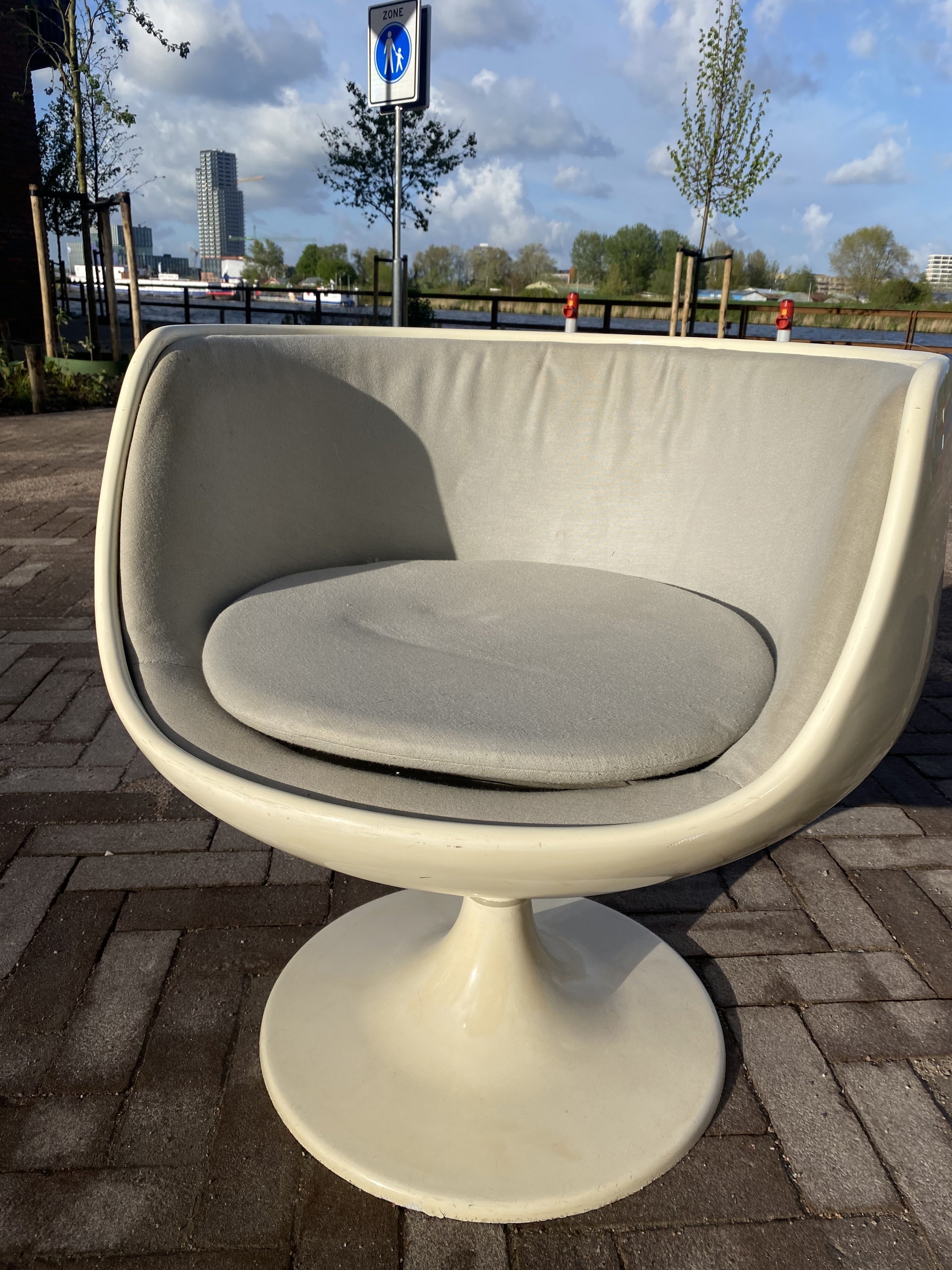 2x Eero Aarnio Cognac Chairs original and untouched w patina